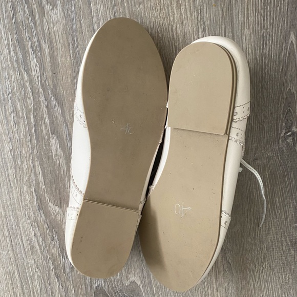 ♡ NWOT Ivory Lace Up Oxford Women Shoes ♡ - Picture 8 of 9